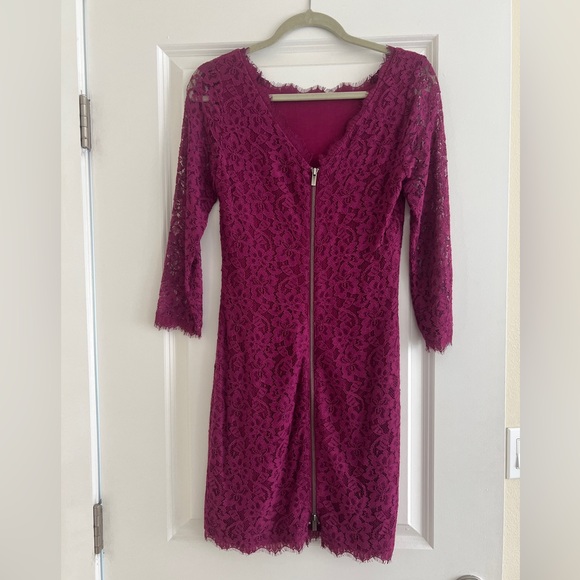 DVF - Diane Von Furstenburg Lace Dress in Plum, Size 4 - Picture 3 of 8
